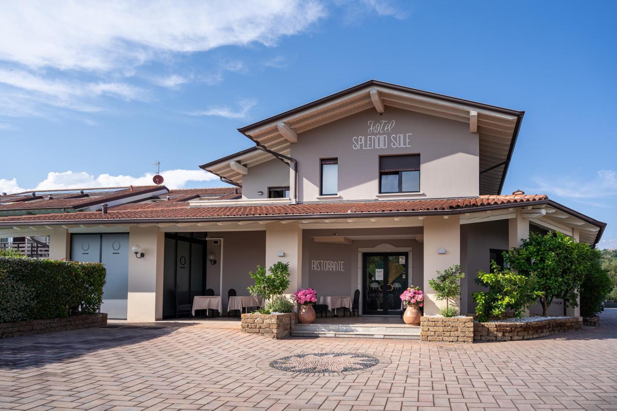 Spa Hotel Splendid Sole Manerba del Garda Esterno foto